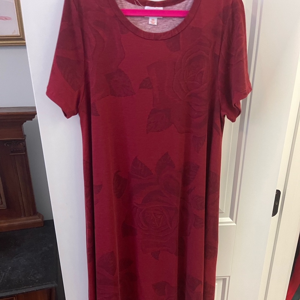 LuLaRoe Carly Dress XS Red Print Roses